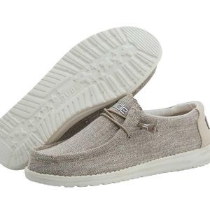 Hey Dudes / Beige / Comfortable / Size: 7